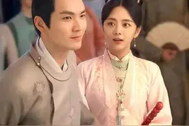 《锦心似玉》首播，钟汉良脸肿谭松韵强行扮嫩，女配白眼翻上天图片