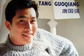 唐国强的黑红情史，10年原配除夕自杀，而他却转身迎娶小12岁娇妻图片