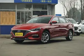 多角度评析菲斯塔：运动风格，乘坐舒适，适合代步图片