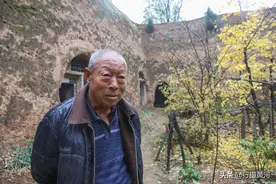 8旬老人10年间丧失3个至亲，如今独守九孔土窑洞，活成啥样子图片