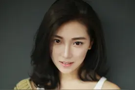 菅纫姿，长相温柔甜美，举手投足之间散发着淡雅的气质图片