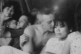 美越战争中，美军如何审女俘？用“媚药”致其酥软，再扔进战俘营图片