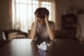 女生说“分手吧”，但又不删除你的联系方式，通常是这三种原因图片