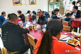 卢氏城里这家饺子馆已经开了多年生意咋一直很火呢？图片