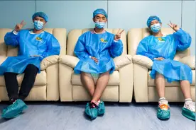 全飞秒近视手术最关键步骤揭秘–薄如蝉翼的薄透镜，周跃华带你取图片