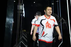 CFPL经典丨梦回S2，手感炸裂的70KG为何不重回赛场？图片