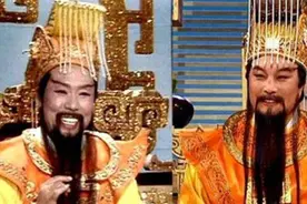 他是玉皇大帝的扮演者，后被印在特殊纸币之上，让本人很苦恼图片