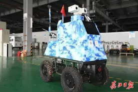 无人车送快递、360全景监控水文……5G新基建，武汉按下发展“加速键”图片