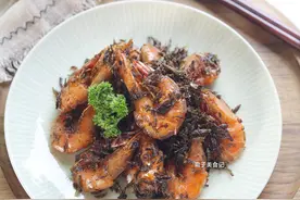 教你在家做龙井茶香虾，香甜爽口，酥脆诱人，做法很简单图片