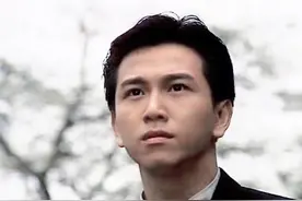 渣男始祖温兆伦：若不是少年滥情，现早已站在娱乐圈顶端图片