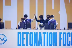 LOL-S11入围赛：DFM击败C9拿下第一，代表日本赛区首次晋级小组赛图片