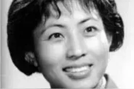 毛主席见京剧演员李炳淑时，因何事对曾希圣说：你还是忍痛割爱吧图片