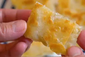 香蕉飞饼这样做，外脆里嫩，除了好看就是好吃，做法还简单！图片