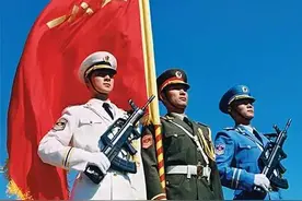 「八一专刊」段金泉散文：戎装一身家万里图片
