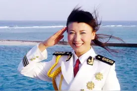 她是国家一级演员，曾亲手拔掉父亲氧气管，今不顾反对给人当后妈图片