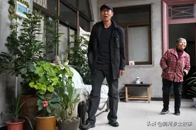 山西6旬农民大哥历时4年，为妻子建造南方花园别墅，看啥样图片
