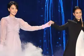 20年前那英王菲一曲《相约一九九八》王菲嗓音一出，就让人记住了视频封面