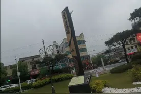 碧桂园降价一千多一平米，据售楼部的介绍，后面可能还会降。图片