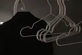 不带情字却看哭你的爱意文案图片