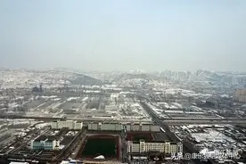 踏一场春雪 赏一城美景图片