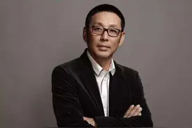 65岁陈道明：少年不轻狂，中年不油腻，老年不卖老图片