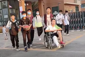 “我要‘曝光’这群孩子！”图片
