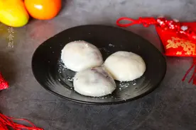 冬季，早餐别吃馒头包子了，做个紫米雪媚娘，吃着Q弹软糯营养足图片