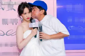 吴宗宪再现争议行为，脸肿如包子还要强吻31岁女儿，后者连忙躲避图片