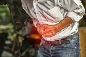 人切除了胆囊后，会影响正常生活吗？医生坦言：该切还是得切图片