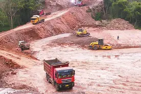 212线西充县城过境段建设提速，改建工程一阶段项目力争明年建成图片