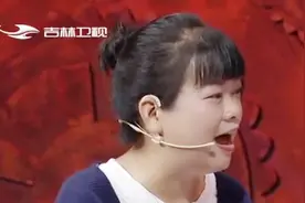 为逃脱继父逼婚，女孩逃跑外出流浪，爸爸的名字一直都没忘过视频封面