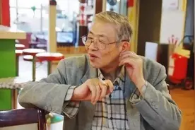 70岁日本老人独居中国，语言不通月赚3300块却说自己过出满分人生图片