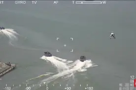 实拍广州警方突击“大飞”走私行动，海陆空联动围捕，罪犯无路可逃。图片