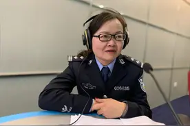 【我为群众办实事】从警花到警妈，女警蔡德莉用33年时间诠释严就是爱图片