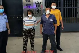 占道经营还殴打执法人员，在派出所撒泼耍赖，拘！图片