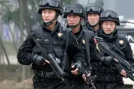 国产首席冲锋枪一一06式冲锋枪（枪械⑤）图片