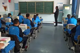 市级名班主任——郭瑞招：大爱无言 润物无声图片