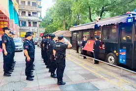祖国母亲，请听新宁公安向您花式告白！图片