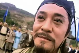 我们骂岳不群是伪君子，对他公平么？图片