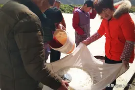 农村人打豆腐，一斤黄豆能打出多少斤豆腐？图片