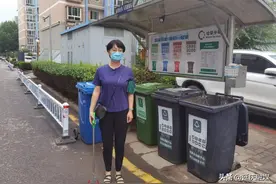 守好“四色桶”，延庆区党员干部在行动！图片