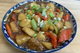 红烧土豆的家常做法，掌握好窍门，简单易学，比红烧肉还好吃图片