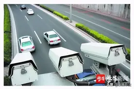 截停、破窗、擒获  直击便衣警察街头抓捕图片