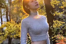 32E上围配上22寸小蛮腰，真人版娜美，名不虚传图片