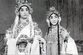 建国后钻研政治的京剧演员：杜近芳、李少春、李世济、谭元寿图片