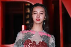 木村光希真挺有女人味，170cm身高比例正好，穿蕾丝显韵味图片