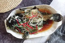 11月份，宁可少吃肉，这6种海鲜别错过，肉多刺少，便宜营养好图片
