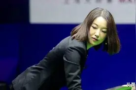 最美斯诺克女裁判，家庭事业双丰收，嫁大9岁富豪，今38岁韵味足图片