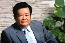 百亿富豪曹德旺：甘愿为一个农村妇女打工，把所有财产都给她图片
