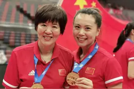 曾春蕾终于被郎平放弃了！球迷：还没吸取沈静思结婚落选的教训？图片
